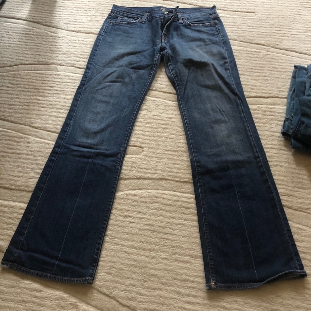 Classic 7 for all Mankind bootcut jeans!